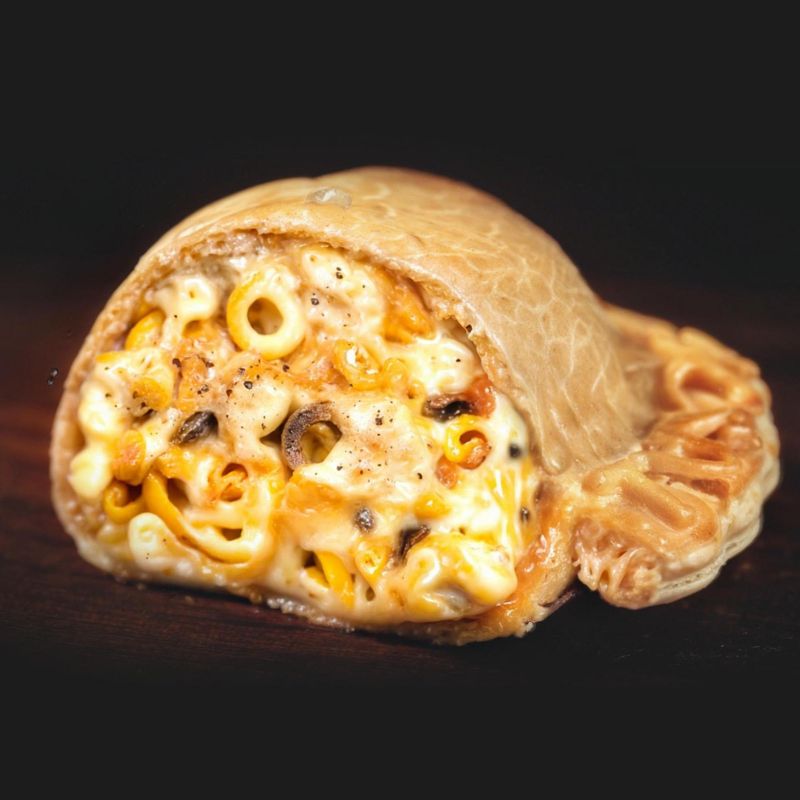 EMPANADA PREMIUM PROVOLONE OLIVAS
