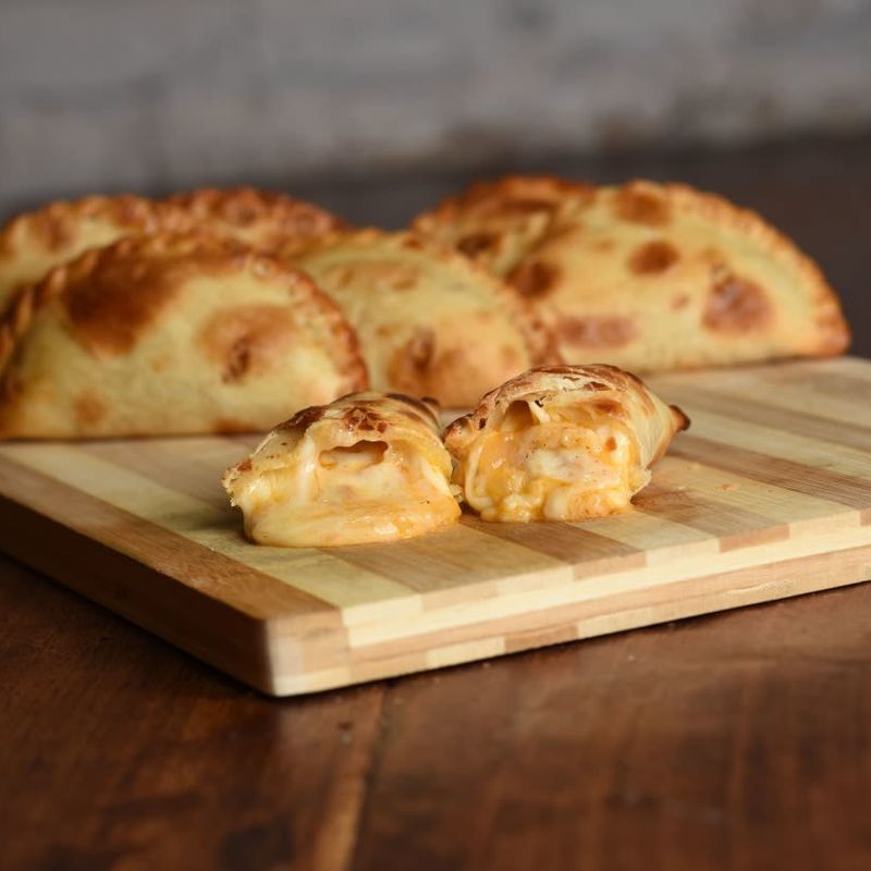 EMPANADA CEBOLLA Y QUESO