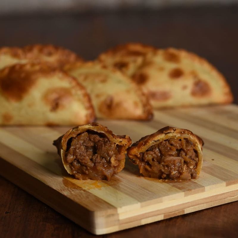 EMPANADA CARNE PICANTE